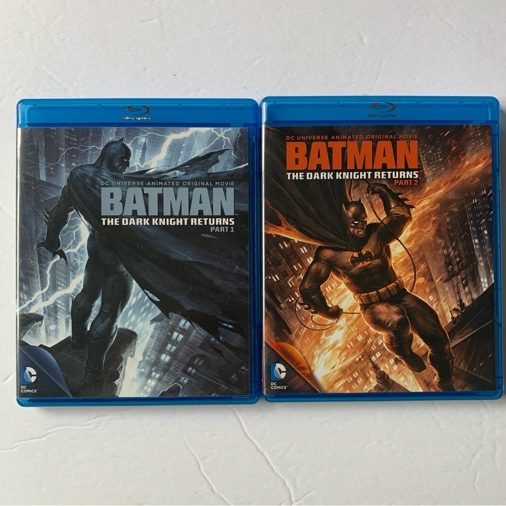 💙 Batman: The Dark Knight Returns Part 1 & 2 Blu-ray Set